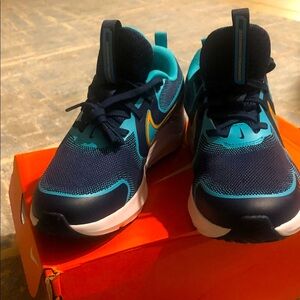 Nike Kids Sneakers - Navy and Teal